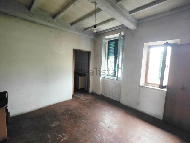 Appartamento in vendita a Bucine, Toscana