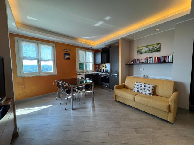 Appartamento in vendita a Magliolo, Liguria