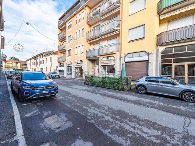 Appartamento in vendita a Lainate, Lombardia