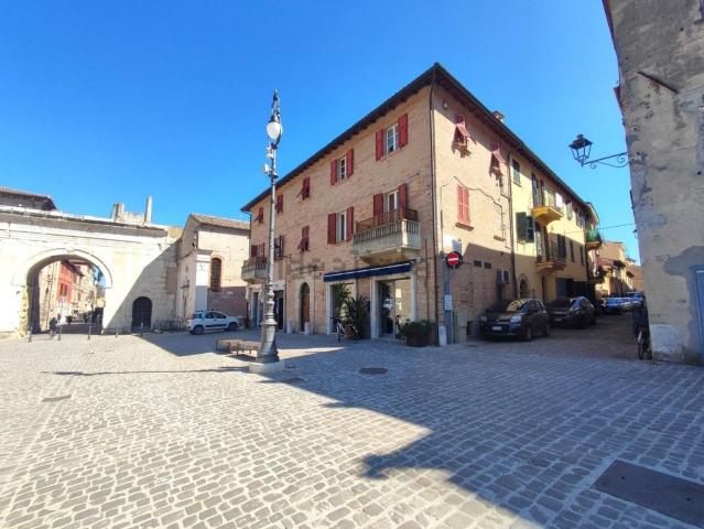 Appartamento in vendita a Centro storico, Marche