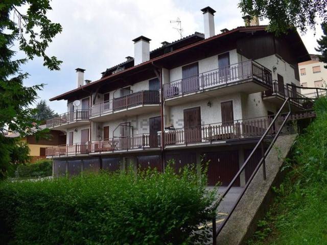 Appartamento in vendita a Comunità Montana della Valle Brembana, Costa Di Serina