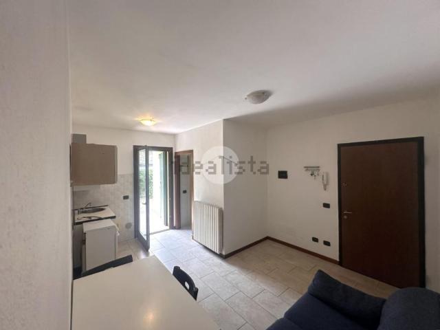 Appartamento in vendita a Est, Brenzone