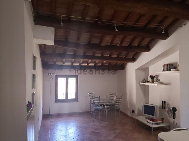 Appartamento in vendita a Deruta, Umbria
