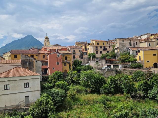 Appartamento in vendita a Giffoni Sei Casali, Campania
