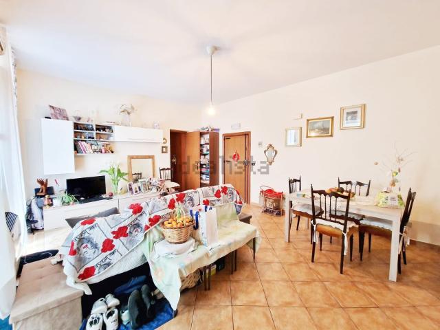 Appartamento in vendita a Scacciati, Roma Capitale