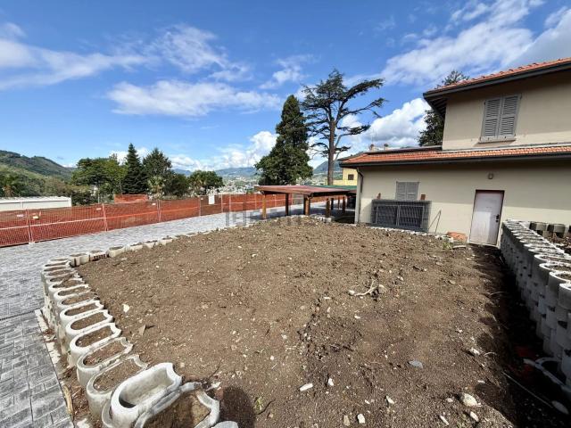 Appartamento in vendita a Sagnino, Como