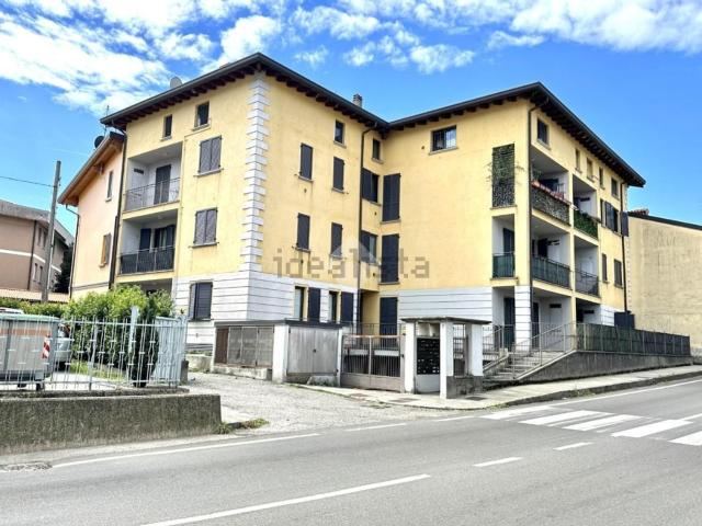 Appartamento in vendita a Calco Superiore, Calco