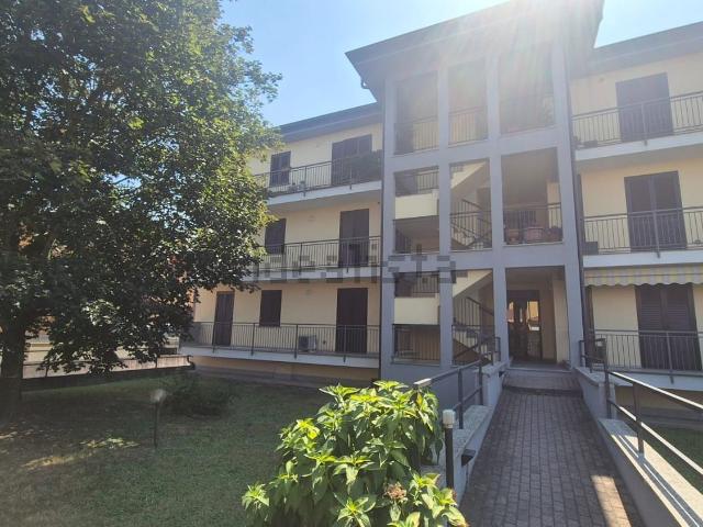 Appartamento in vendita a Casorate Primo, Lombardia