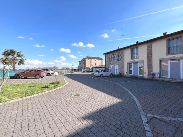 Appartamento in vendita a Fiorenzuola D'arda, Reggio Emilia