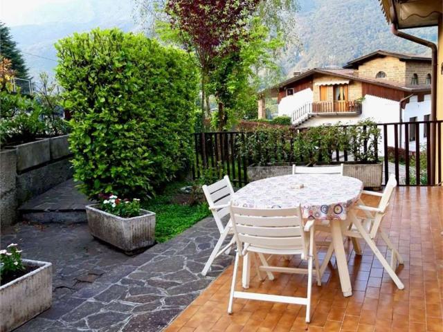 Appartamento in vendita a Sant'omobono Imagna, Lombardia
