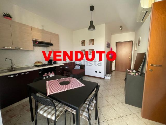 Appartamento in vendita a Cassina Pertusella, Caronno Pertusella