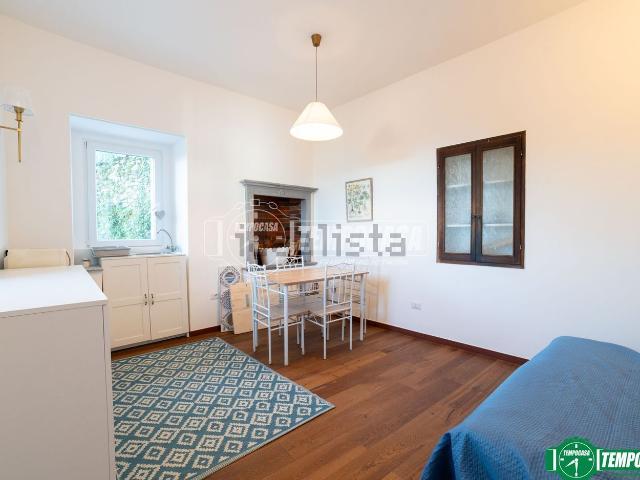 Appartamento in vendita a Brisino, Piemonte