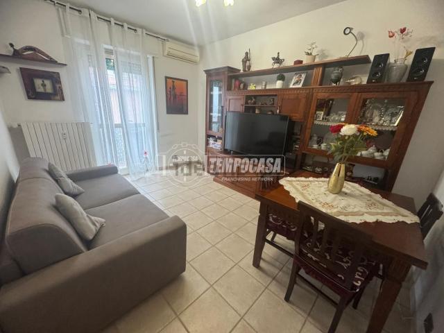 Appartamento in vendita a Villaggio Gorizia, Baranzate