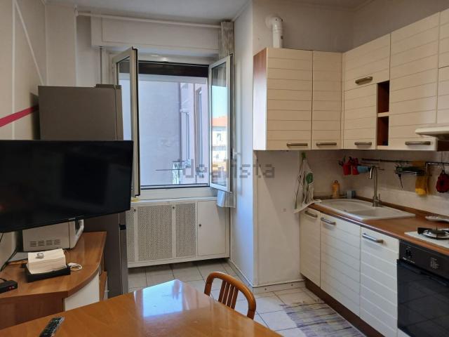 Appartamento in vendita a Corsico, Milano