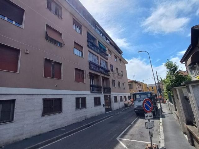 Appartamento in vendita a Corsico, Lombardia