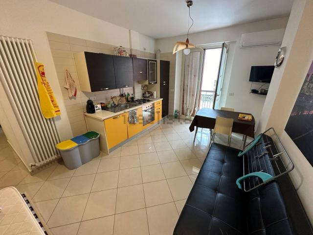 Appartamento in vendita a Mare, Marche