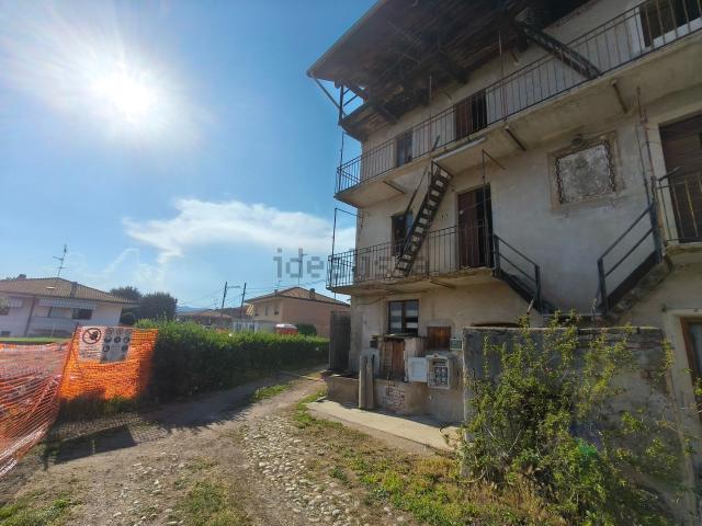 Appartamento in vendita a Santa Croce di Borgomanero, Borgomanero