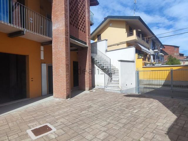 Appartamento in vendita a Suno, Novara