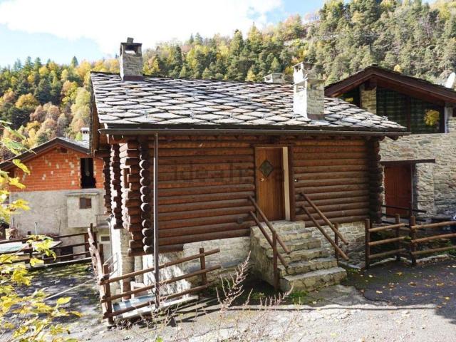Appartamento in vendita a Antey Saint André, Aosta