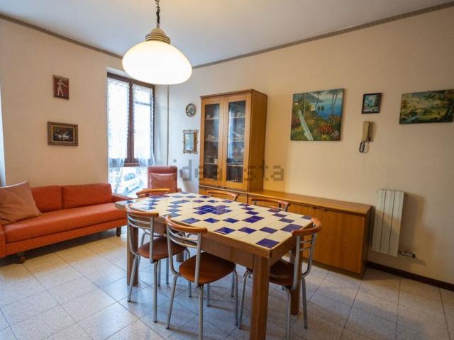 Appartamento in vendita a Veduggio Con Colzano, Lombardia