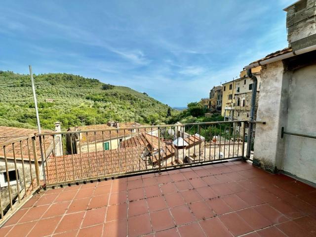 Appartamento in vendita a Imperia, Liguria