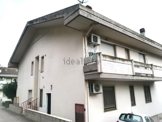 Appartamento in vendita a C.da Colle Cervone, Pescara