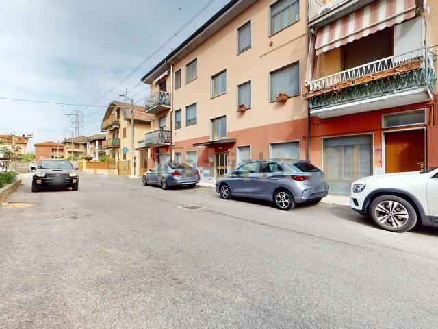 Appartamento in vendita a Senago, Lombardia