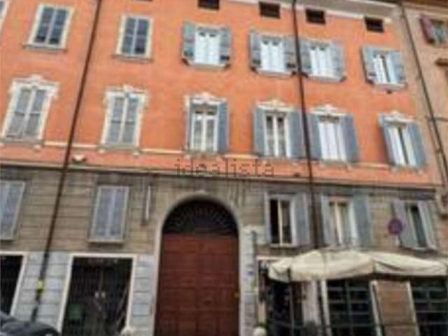 Appartamento in vendita a Centro Storico, Modena