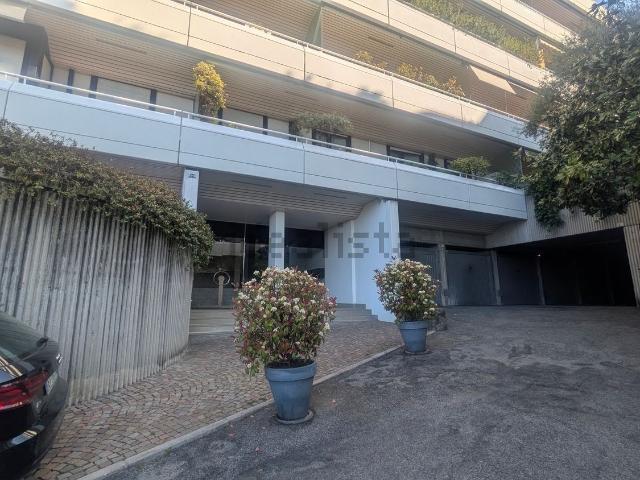 Appartamento in vendita a Centro Est, Serra Riccò