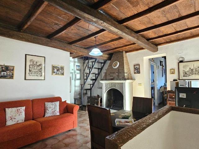 Appartamento in vendita a Soriano Nel Cimino, Lazio