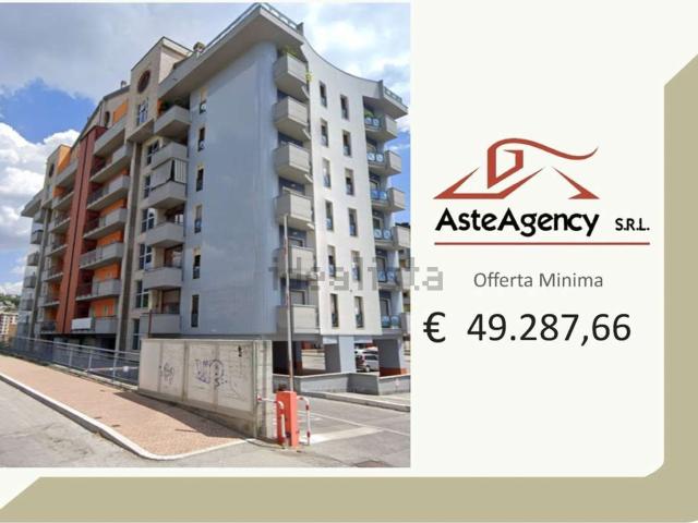Appartamento in vendita a Potenza, Basilicata