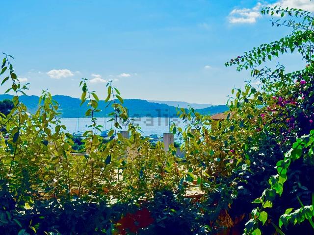 Appartamento in vendita a La Maddalena