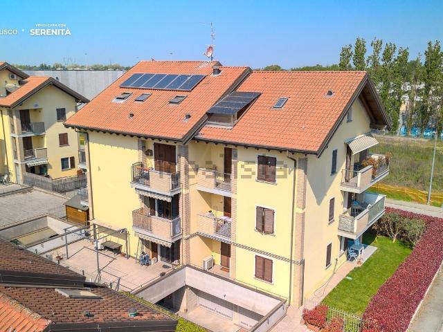 Appartamento in vendita a Cerro Al Lambro, Lombardia