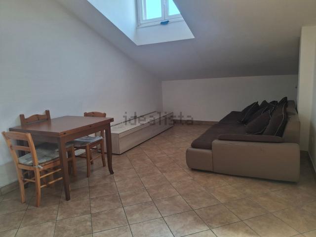 Appartamento in vendita a Cornate D'adda, Lombardia