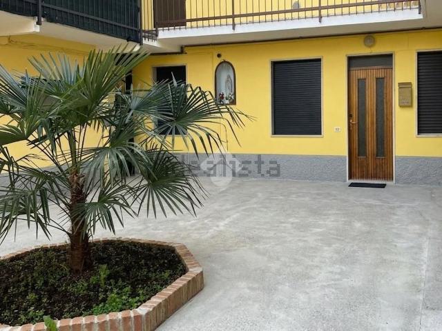 Appartamento in vendita a Canonica D'adda, Lombardia