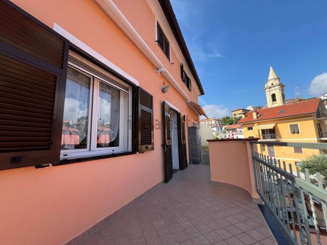 Appartamento in vendita a San Bartolomeo Al Mare, Liguria