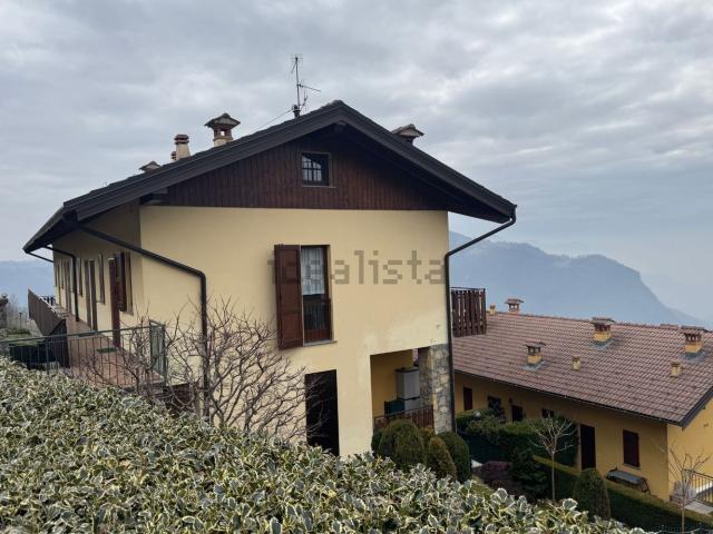 Appartamento in vendita a Comunità Montana della Valle Brembana, Costa Di Serina