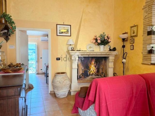 Appartamento in vendita a Casperia, Lazio