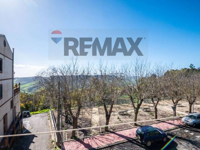 Appartamento in vendita a Caltagirone, Sicilia