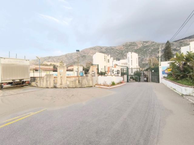 Appartamento in vendita a Isola Delle Femmine, Sicilia