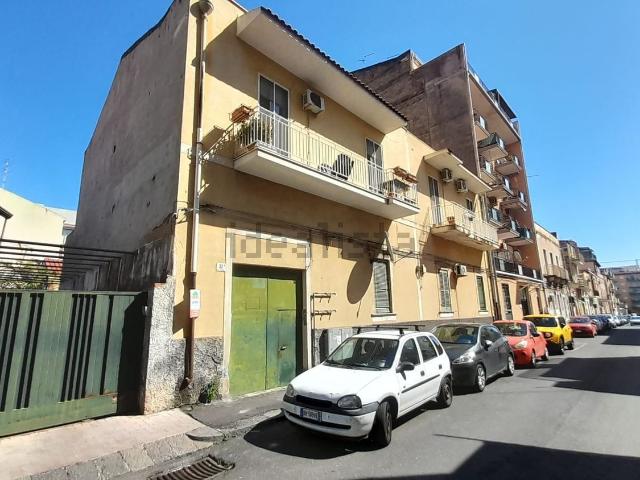 Appartamento in vendita a Picanello-Ognina-Barriera-Canalicchio, Catania