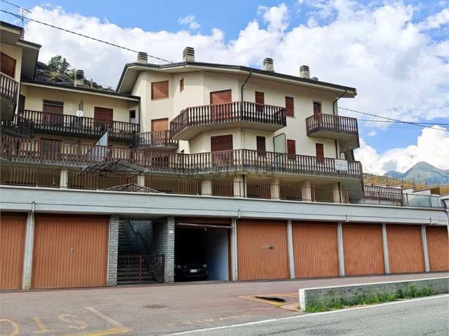 Appartamento in vendita a Challand Saint Anselme, Aosta