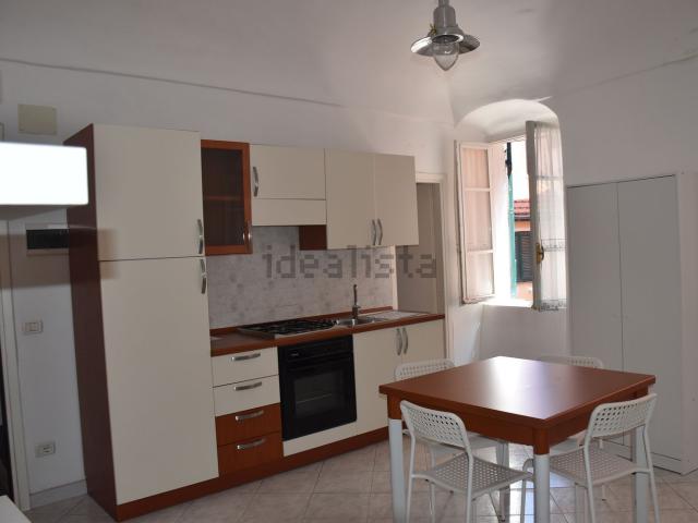 Appartamento in vendita a Borgo Marina, Imperia