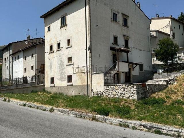 Appartamento in vendita a Pescocostanzo, Abruzzo