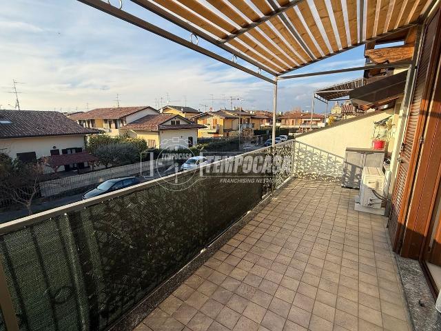 Appartamento in vendita a Brignano Gera D'adda, Lombardia