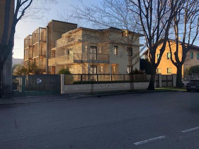Appartamento in vendita a Monza, Sobborghi