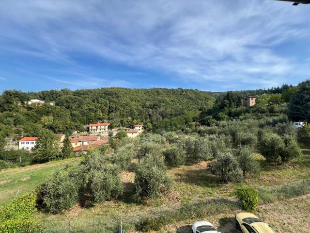 Appartamento in vendita a Unione di Comuni Valdarno e Valdisieve, Pontassieve