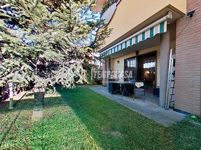 Appartamento in vendita a Macherio, Monza e della Brianza