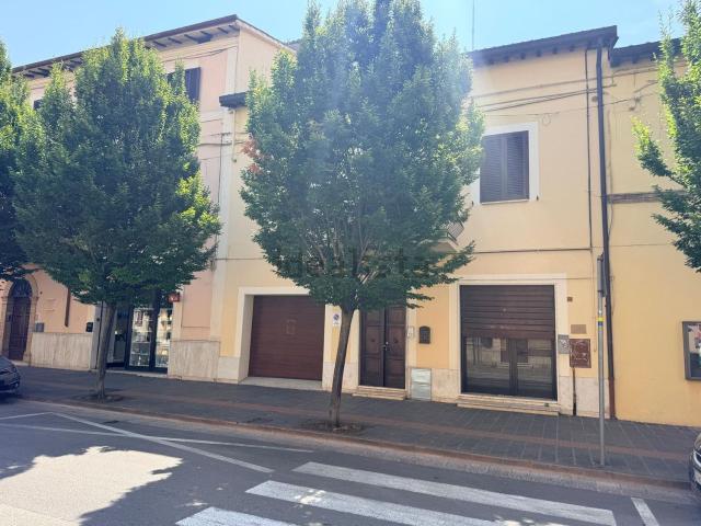 Appartamento in vendita a Assisi, Umbria