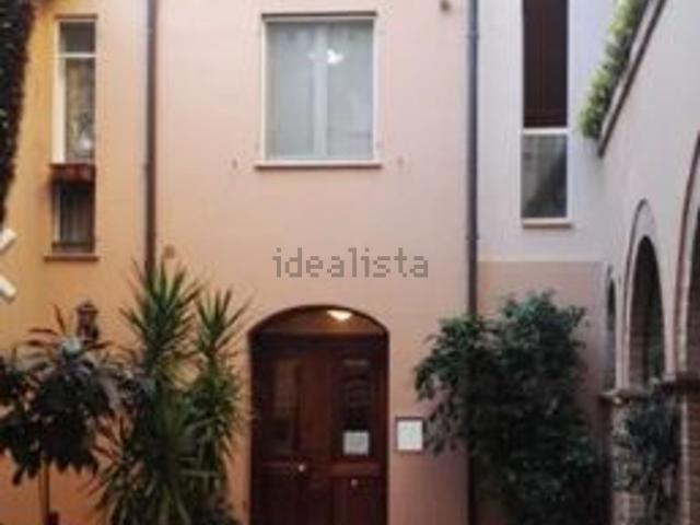 Appartamento in vendita a Teramo, Abruzzo